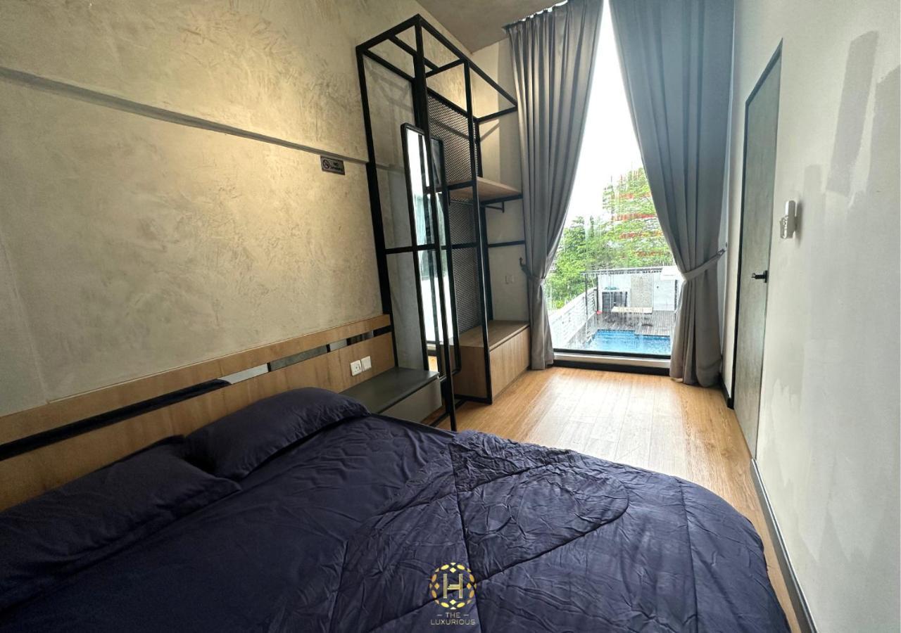 The Luxurious 27, Johor Bahru Βίλα Εξωτερικό φωτογραφία